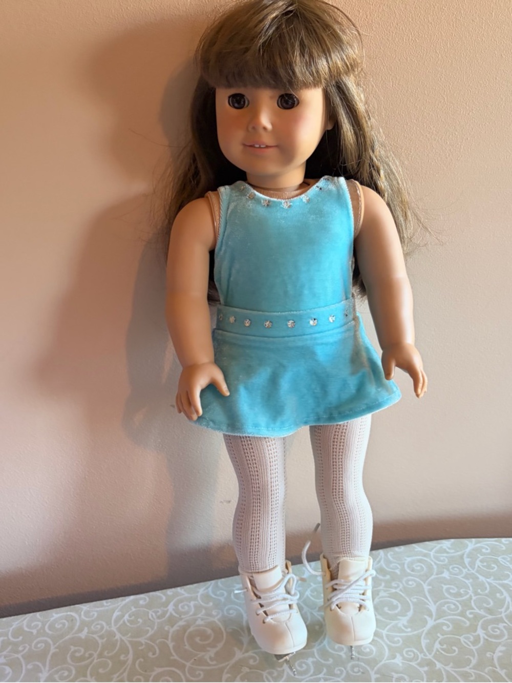Pleasant Company American Girl #13 Brown Eyes Brunette 1995 Doll ice skating